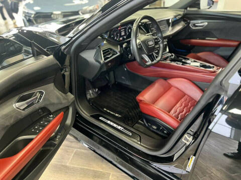 2022 Audi e-tron GT quattro Prestige