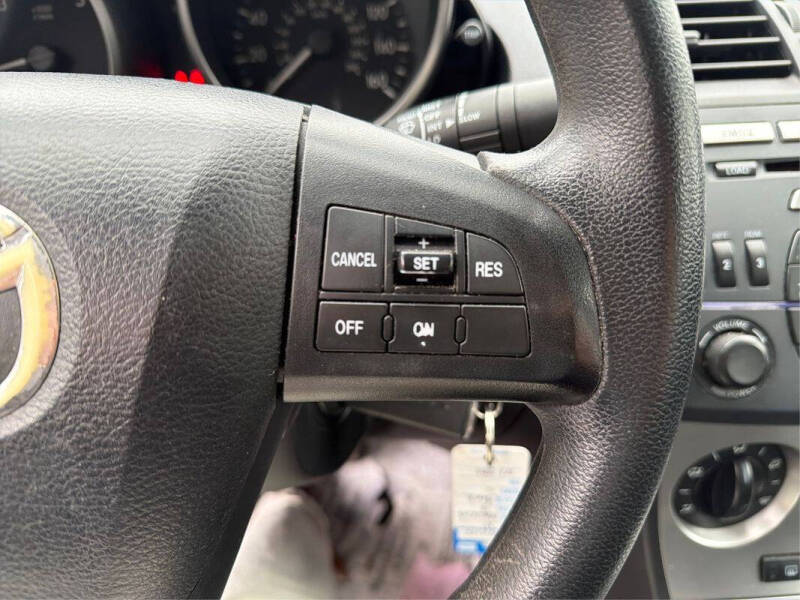 2011 Mazda MAZDA3 i Touring