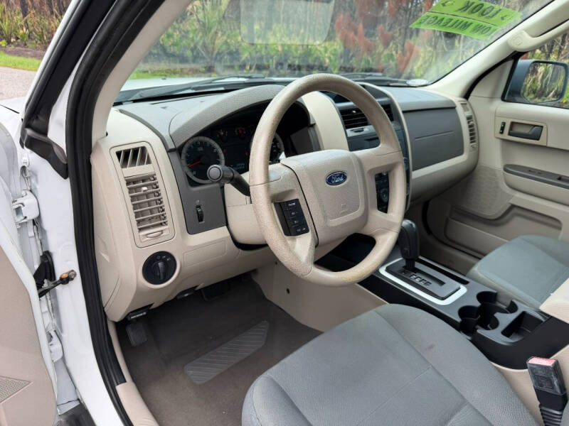 2009 Ford Escape XLS
