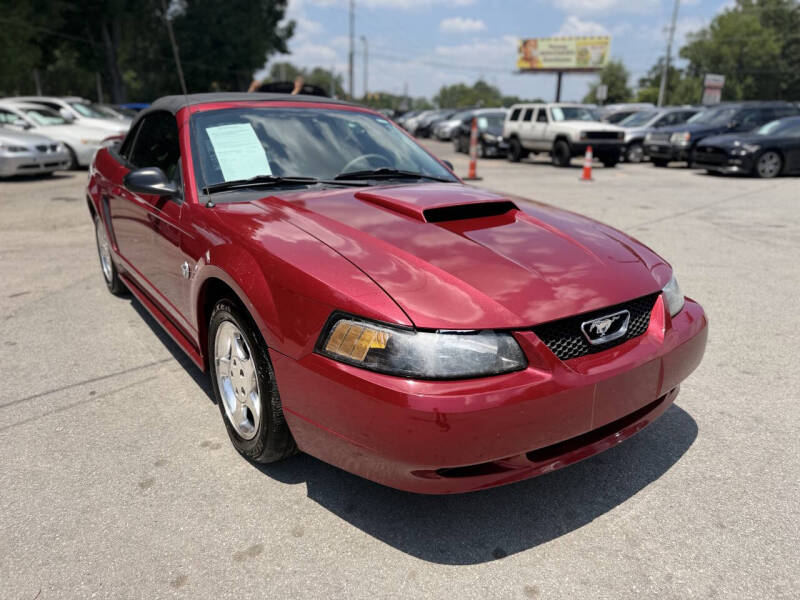 2004 Ford Mustang 3.9 Deluxe's photo