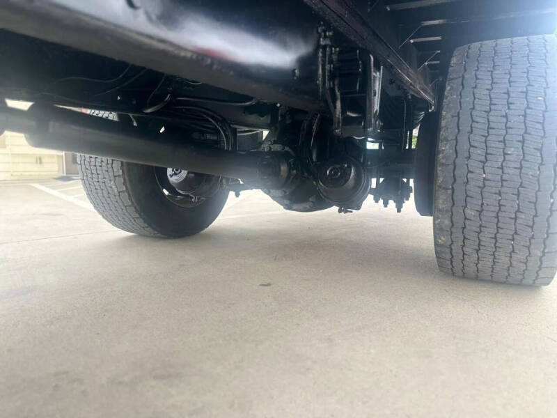 2001 Freightliner FL70