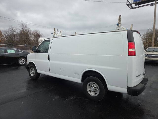 2017 Chevrolet Express 2500