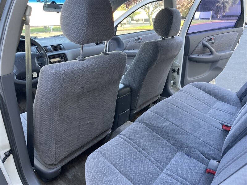 2000 Toyota Camry LE