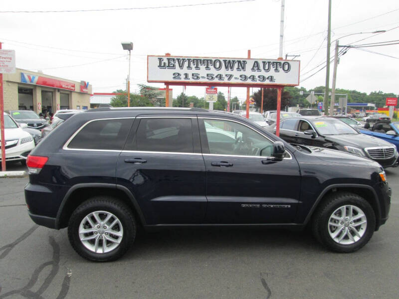 2017 Jeep Grand Cherokee Laredo E
