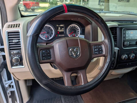 2016 RAM 1500 SLT