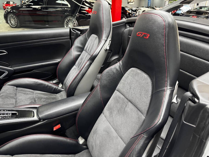 2015 Porsche 911 Carrera S