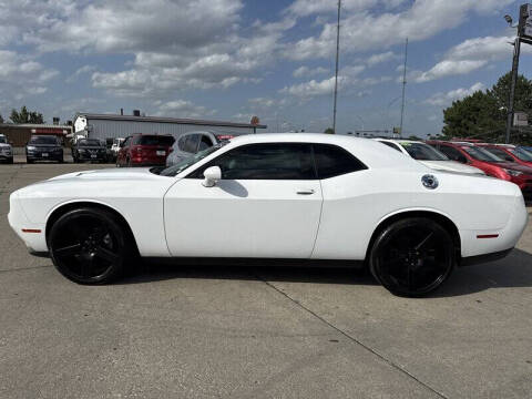 2015 Dodge Challenger SXT