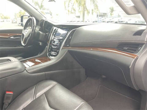 2020 Cadillac Escalade Luxury