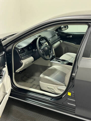 2013 Toyota Camry Hybrid