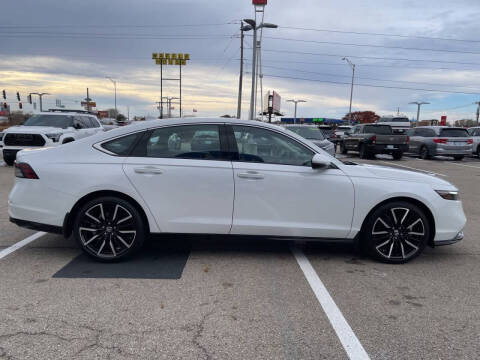 2025 Honda Accord Hybrid Touring