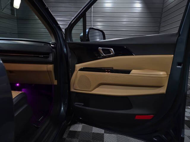 2024 Kia Carnival EX