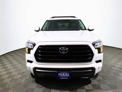 2024 Toyota Sequoia SR5