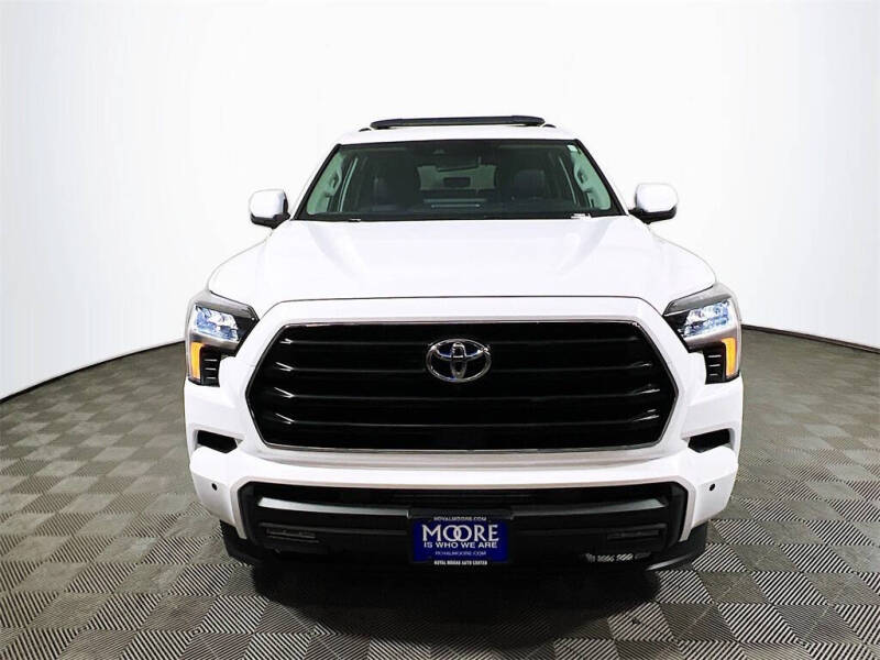 2024 Toyota Sequoia SR5