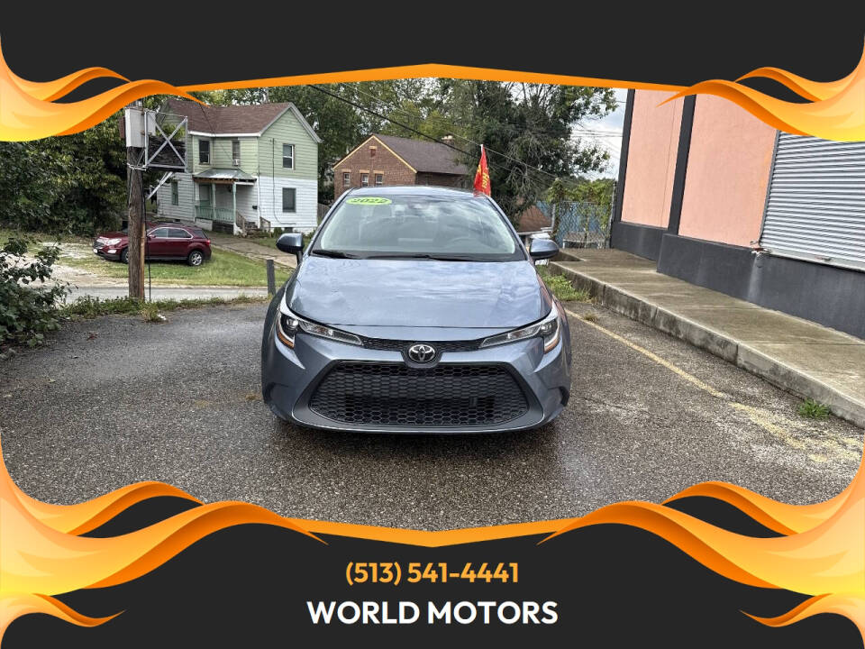 2022 Toyota Corolla LE's photo