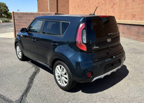 2017 Kia Soul +