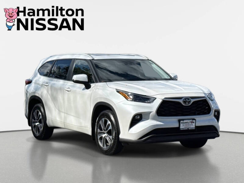 2023 Toyota Highlander XLE's photo