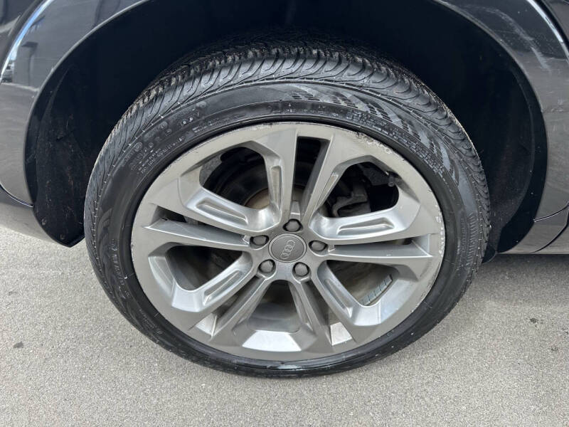 2015 Audi Q3 2.0T quattro Prestige