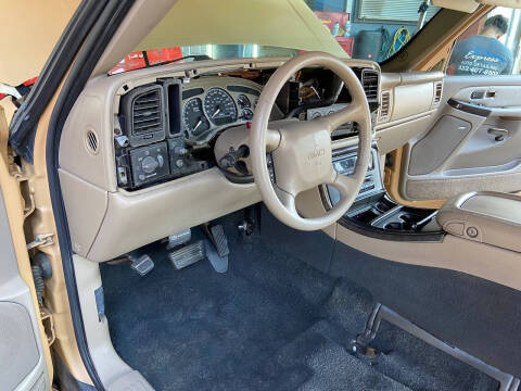 2001 GMC Yukon Denali