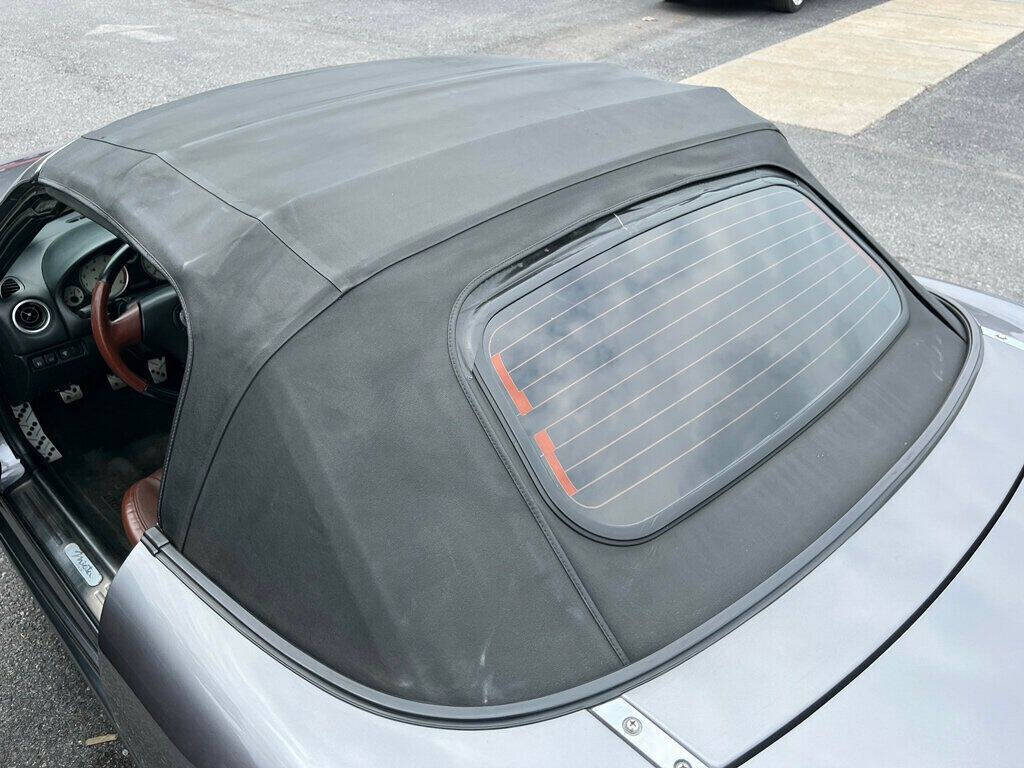 2002 Mazda MX-5 Miata 15