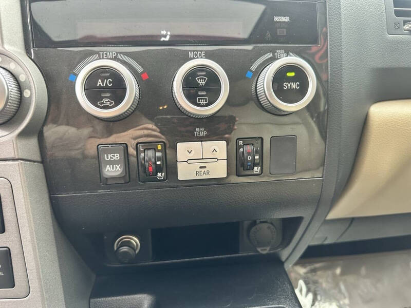 2013 Toyota Sequoia Platinum