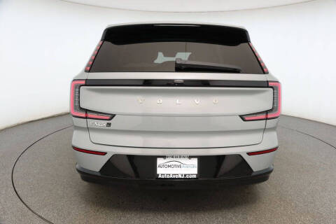 2025 Volvo EX90 Twin Plus 7P