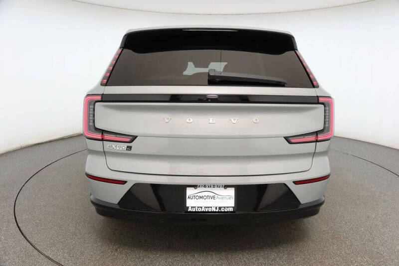 2025 Volvo EX90 Twin Plus 7P