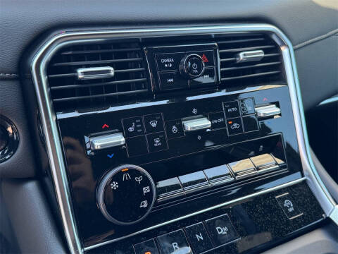 2025 Nissan Armada SL