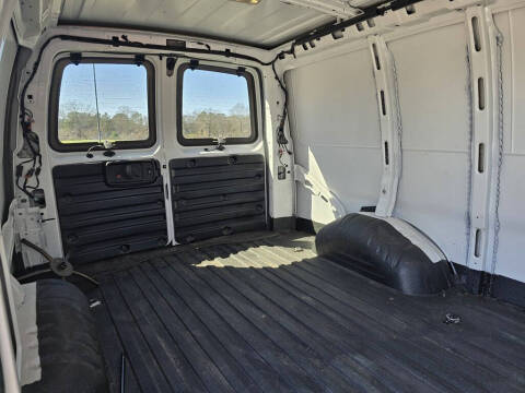 2022 GMC Savana 2500