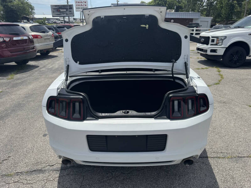 2014 Ford Mustang V6