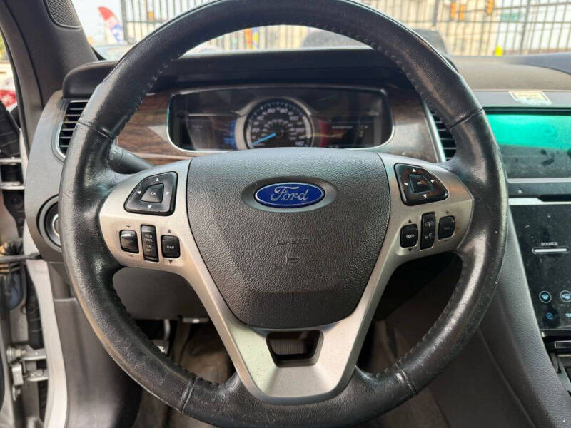 2015 Ford Taurus Limited