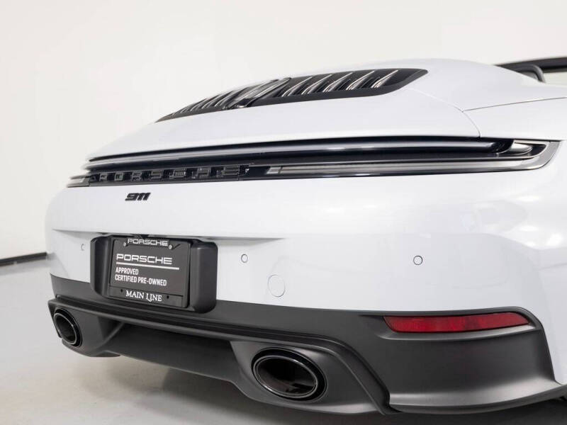 2025 Porsche 911 Carrera