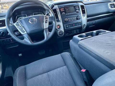 2016 Nissan Titan XD SV