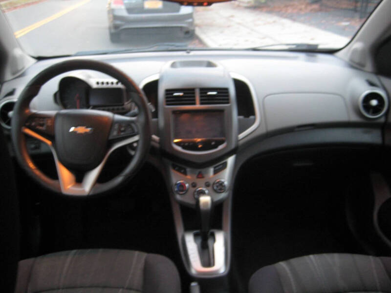 2015 Chevrolet Sonic LT Auto