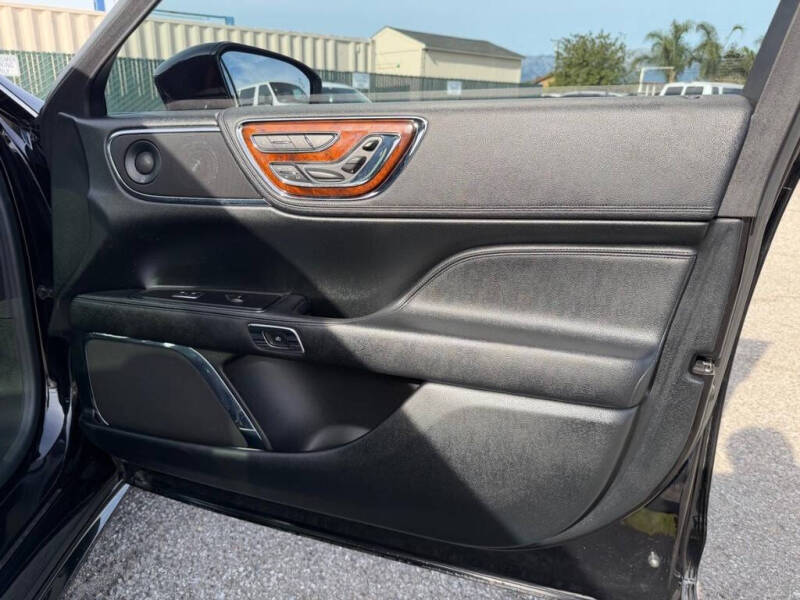 2017 Lincoln Continental Reserve