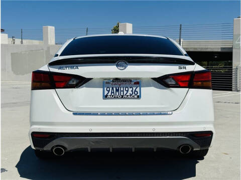 2022 Nissan Altima 2.5 SR