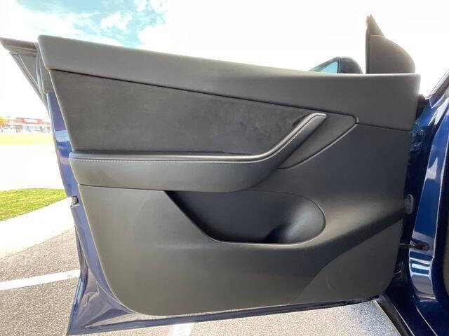 2022 Tesla Model Y Long Range
