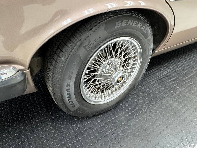 1986 Jaguar XJ-Series XJ6 Vanden Plas