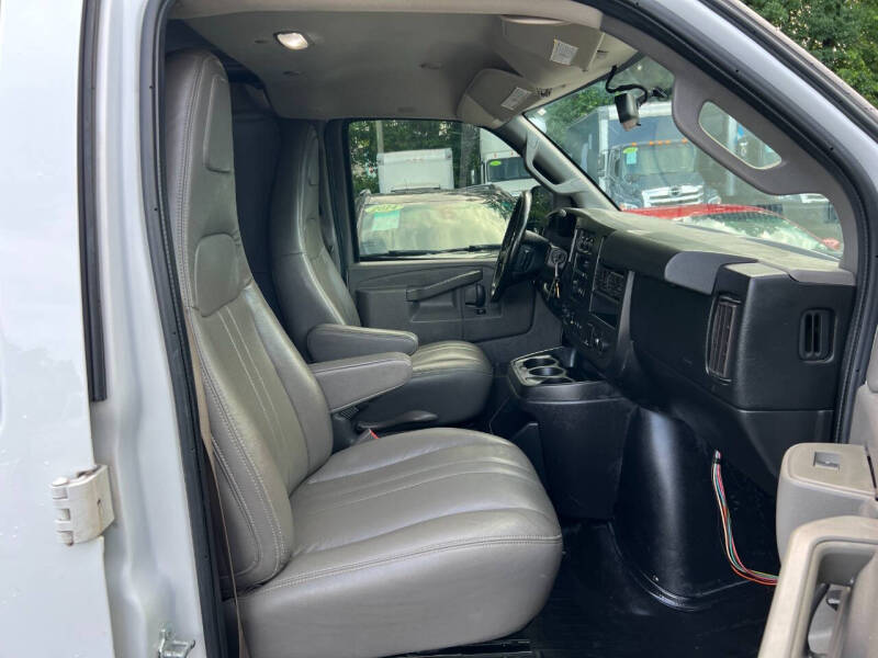 2018 GMC Savana 2500