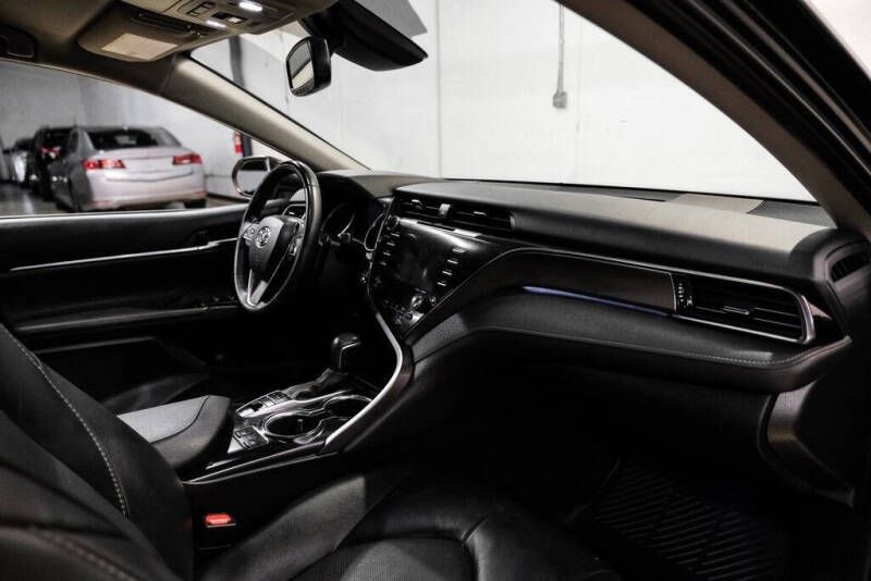 2020 Toyota Camry XSE