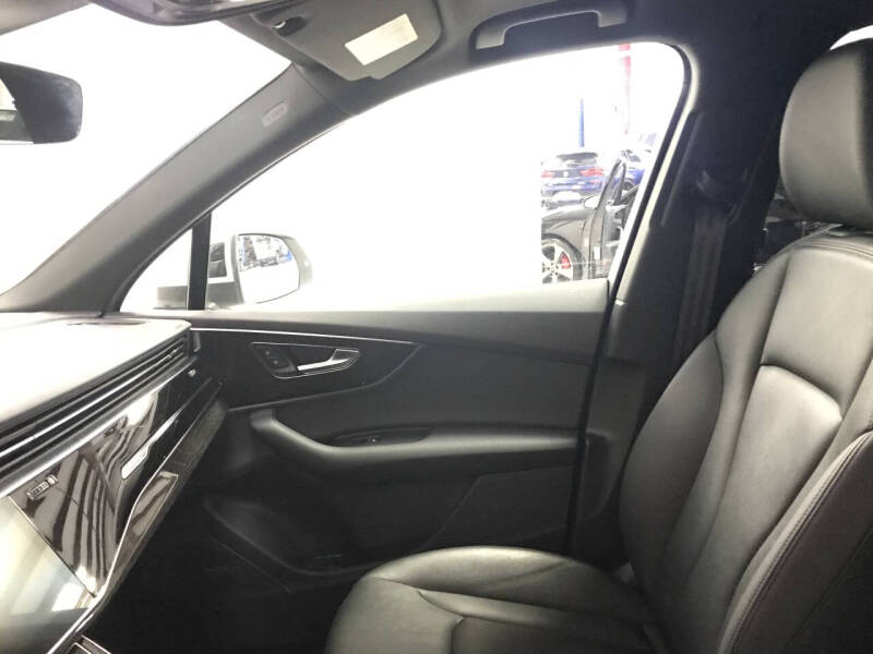 2022 Audi Q7 quattro Premium 45 TFSI