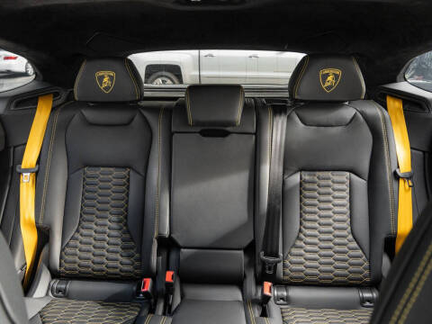 2022 Lamborghini Urus