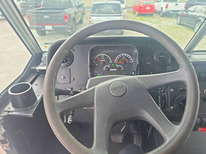 2015 Freightliner MT45 Chassis