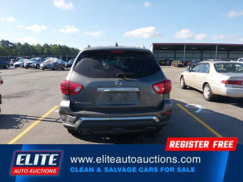 2019 Nissan Pathfinder SV