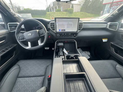 2025 Toyota Tundra Limited HV