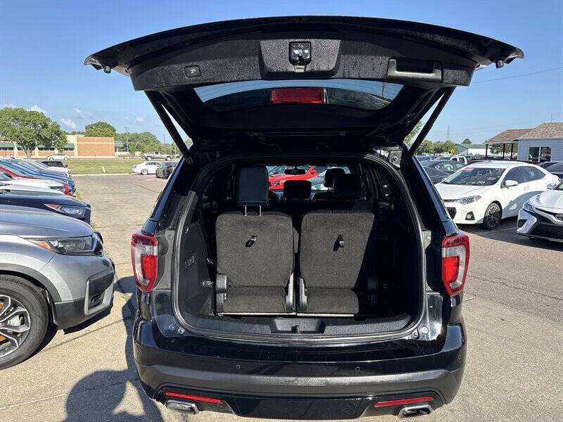 2016 Ford Explorer Sport