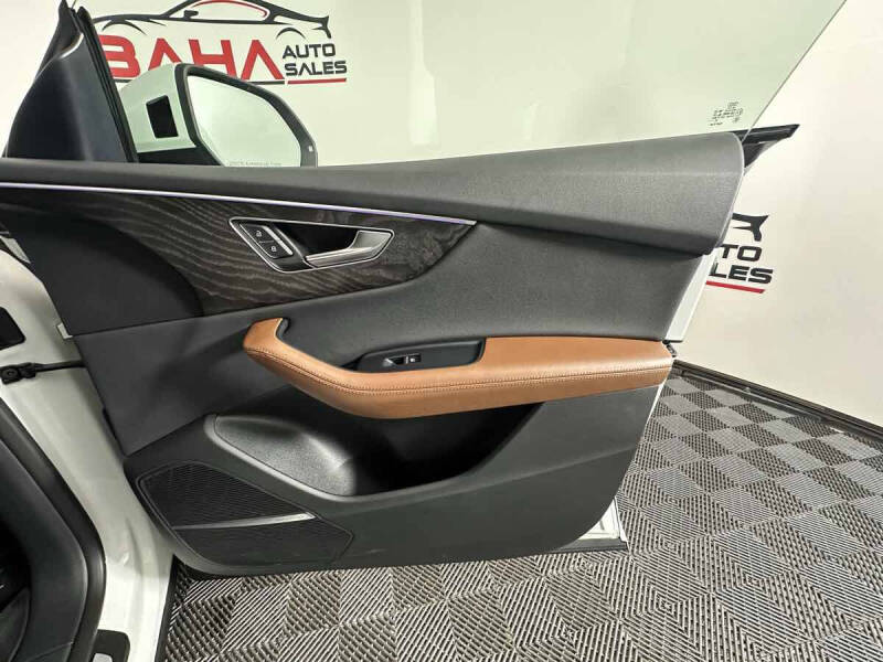 2022 Audi Q8 quattro Prestige 55 TFSI