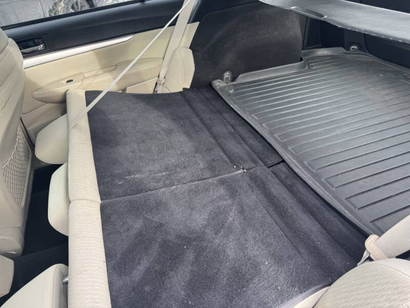 2011 Subaru Outback 2.5i Premium