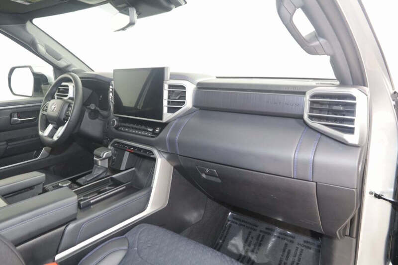 2025 Toyota Tundra Platinum