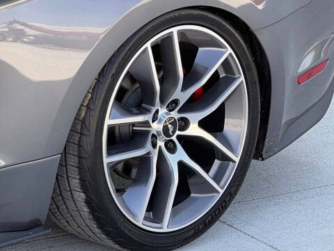 2022 Ford Mustang EcoBoost