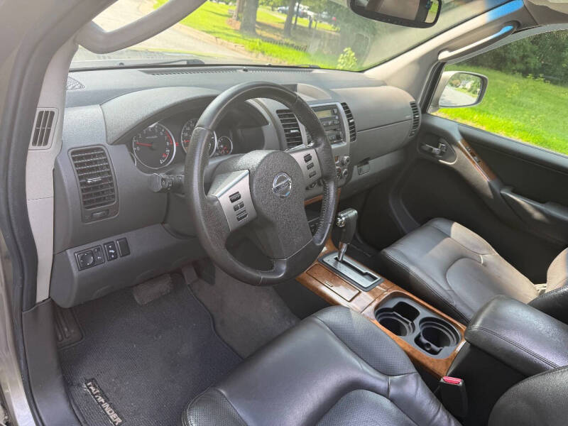 2007 Nissan Pathfinder LE